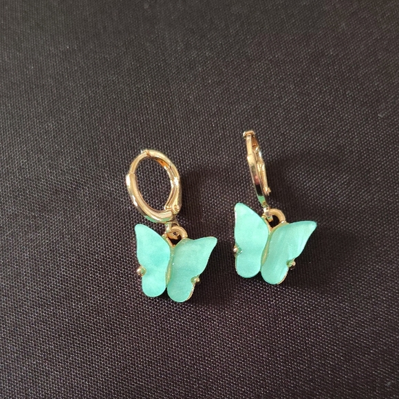Claire's Jewelry - NWOT Gold Plated Blueish Green Butterfly Earrings.